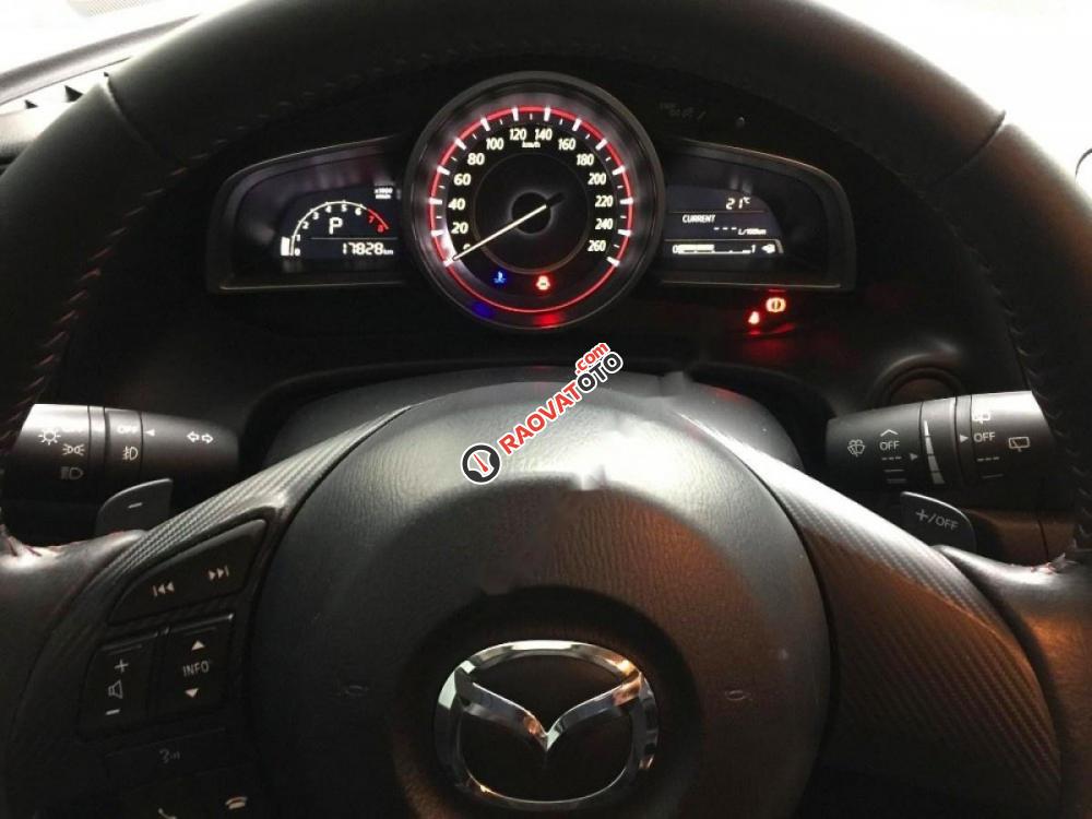 Bán Mazda 3 1.5AT đời 2016, màu trắng, giá 660tr-1