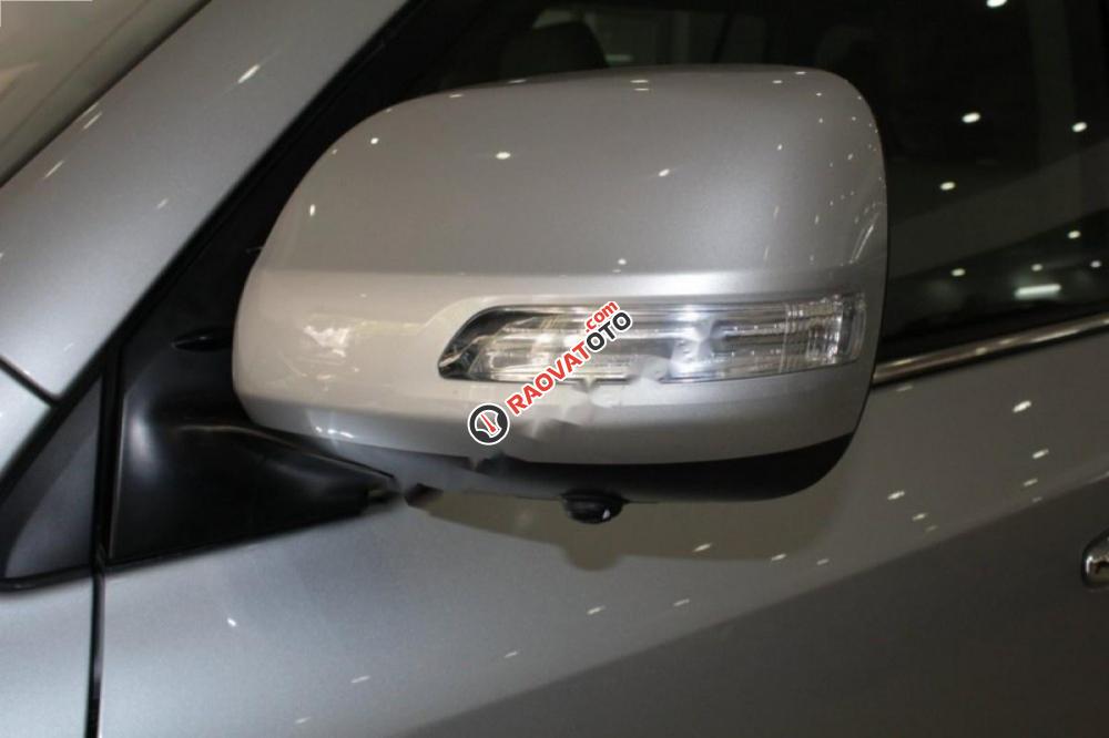 Xe Toyota Land Cruiser VX 4.6 V8 2016, màu bạc, nhập khẩu nguyên chiếc -2