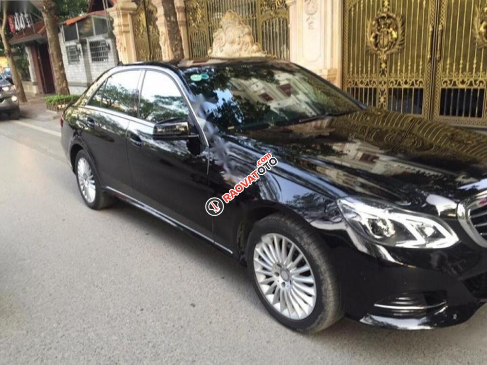 Bán ô tô Mercedes E200 đời 2016, màu đen-0