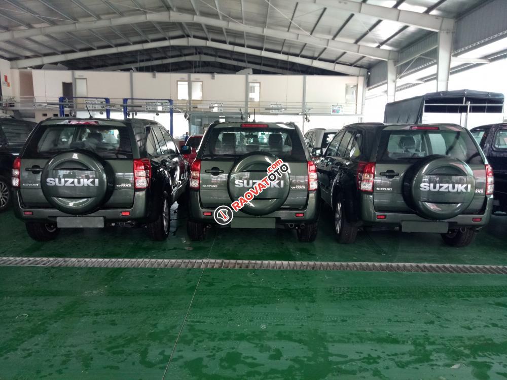 Bán Suzuki Grand Vitara 2017, xe giao ngay, ưu đãi lớn - LH: 0985 547 829-6