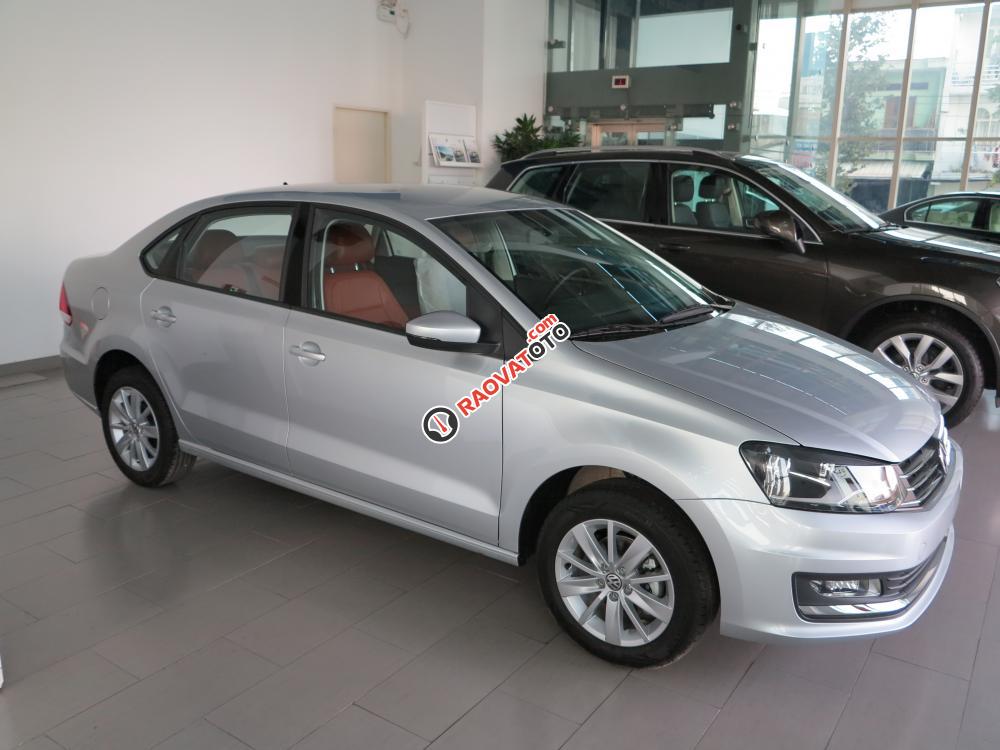 Volkswagen Polo Sedan GP nhập khẩu nguyên chiếc, còn nhiều màu, LH Long 0933689294-0