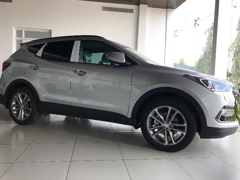 Cần bán Hyundai Santa Fe đời 2017, màu trắng, nhập khẩu nguyên chiếc-7