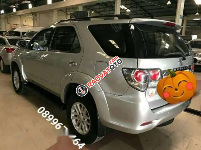 Bán Toyota Fortuner đời 2013, màu bạc-0