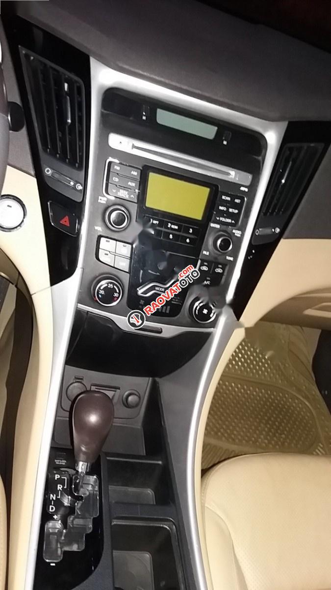 Bán Hyundai Sonata năm 2011, màu đỏ, xe nhập chính chủ giá cạnh tranh-2