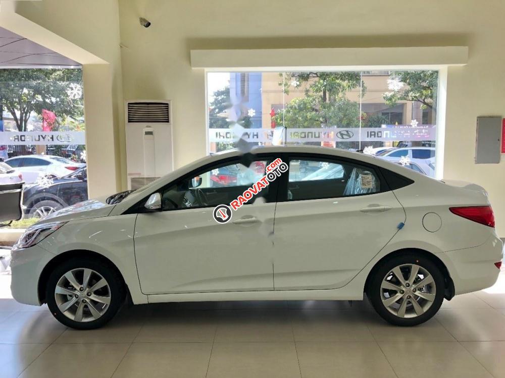 Bán ô tô Hyundai Accent 1.4 AT đời 2017, màu trắng, nhập khẩu, 585 triệu-2