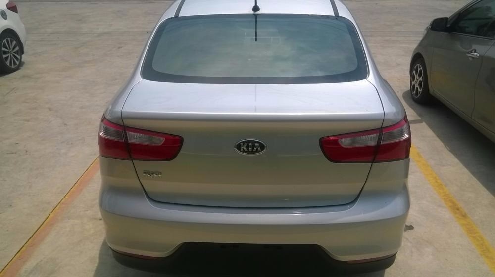 Bán xe Kia Rio đời 2017, màu trắng, nhập khẩu -10