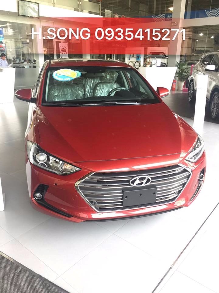 Cần bán xe Hyundai Elantra 2017, màu đỏ, nhập khẩu-1