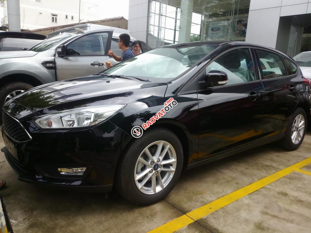 Ra biển số xe Ford Focus Trend 1.5 AT Ecoboost Hatchback full DVD 2017, màu đa dạng-0