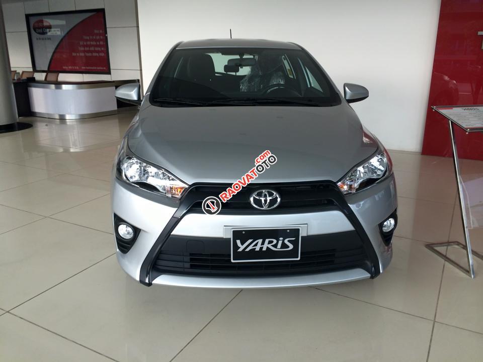 Toyota Mỹ Đình - Toyota Yaris 2017, khuyến mại cực tốt, hỗ trợ làm Uber và Grab, LH: 0976112268-0