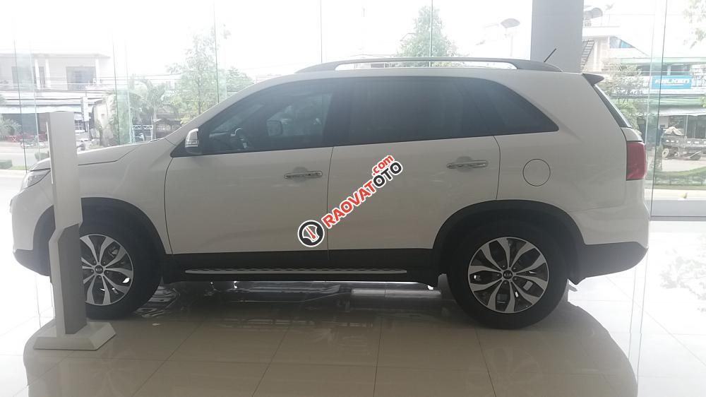 Bán xe Kia Sorento GAT 2018, màu trắng, hỗ trợ trả góp, liên hệ đặt xe giao xe sớm-1