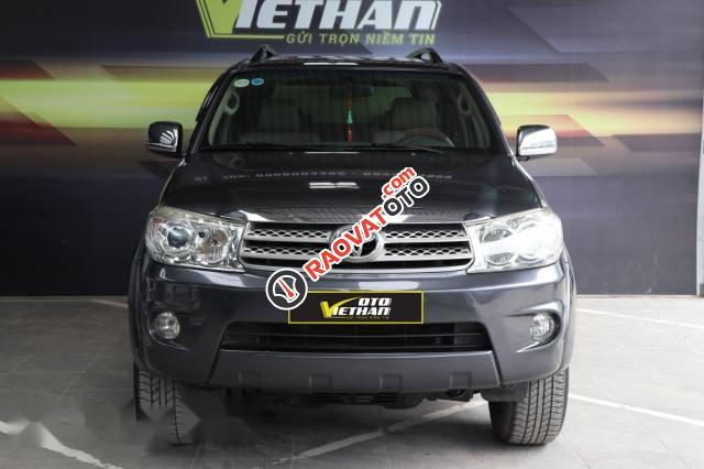 Bán Toyota Fortuner V 2.7AT 4WD 2010, màu xám -4