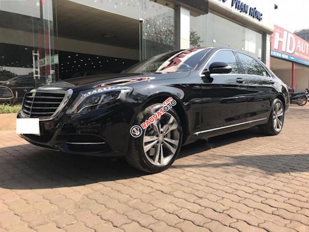 Cần bán Mercedes S500L đời 2015, màu đen chính chủ-1