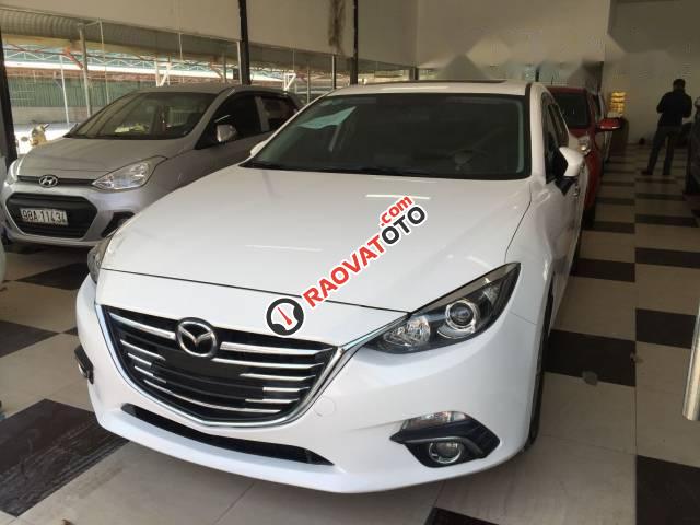 Chính chủ bán xe Mazda 3 sản xuất 2016, màu trắng-0