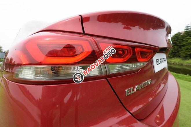 Bán ô tô Hyundai Elantra 1.6 tự động, màu đỏ tại Đà Nẵng-2