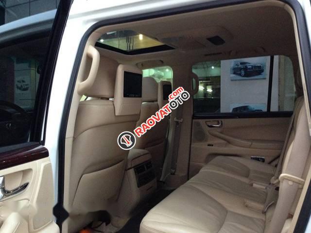 Bán xe Lexus LX 570 đời 2011, màu trắng  -0
