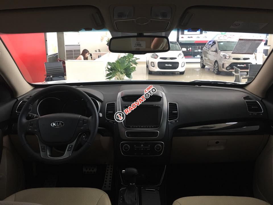 New Sorento 2018 giá khuyến mãi cực sốc, duy nhất tại Kia Bình Triệu, hỗ trợ 100% thủ tục ngân hàng. LH 091.4444.847-4