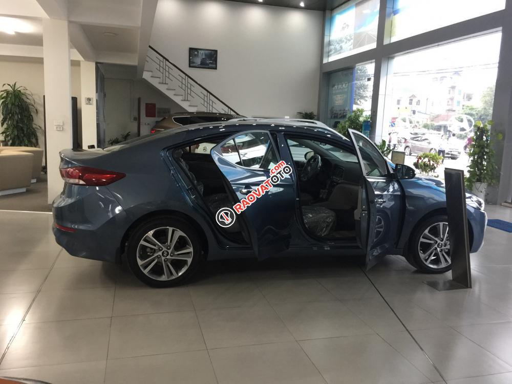 Hyundai Tây Hồ - Bán Hyundai Elantra 2.0 AT 2018 - Có đủ màu cho khách hàng lựa chọn-6