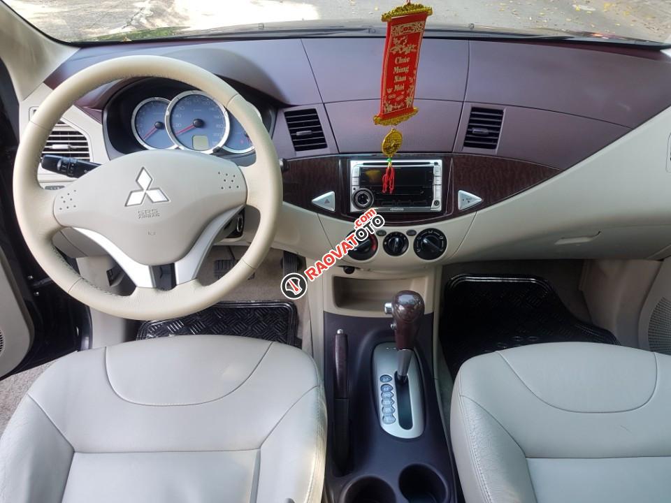 Cần bán Mitsubishi Zinger đời 2010, màu đen. Xe nhà sử dụng đi kỹ. Liên hệ 0942892465 anh Hà-6