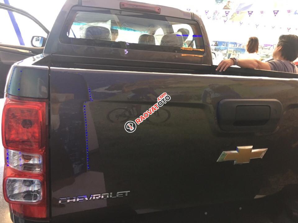 Bán Chevrolet Colorado 2.5 LT 4x2 Pick-Up 2018, nhập khẩu Thailand mới 100%-0