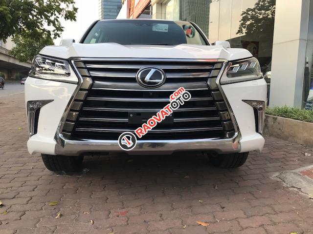 Bán xe Lexus LX 570 đời 2017, màu trắng, nhập khẩu nguyên chiếc-0