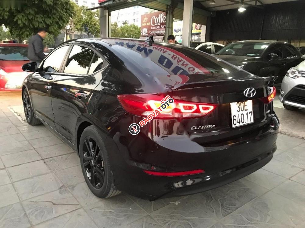 Cần bán Hyundai Elantra GLS 2.0 AT đời 2017, màu đen-3