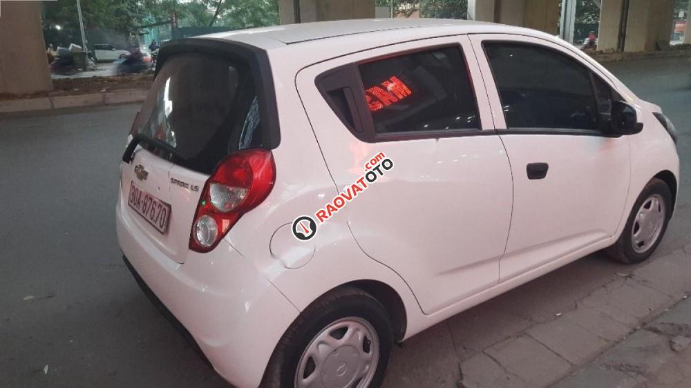 Cần bán xe Chevrolet Spark LS 1.0 MT đời 2015, màu trắng như mới-4