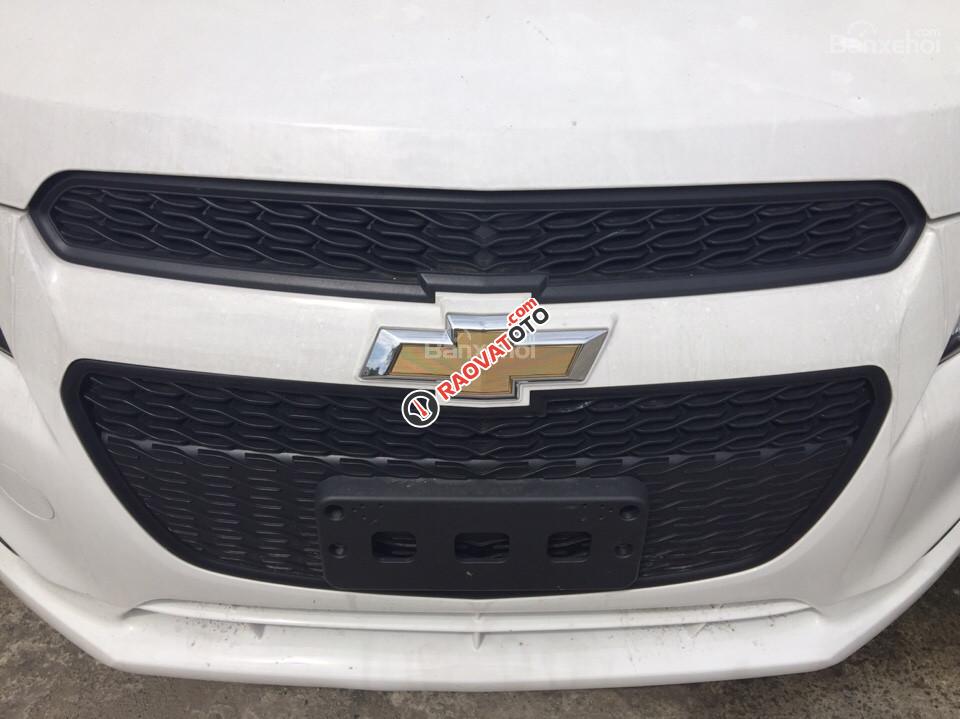 Chevrolet Spark Van Duo 1.2L, màu trắng, nhập khẩu chính hãng-3