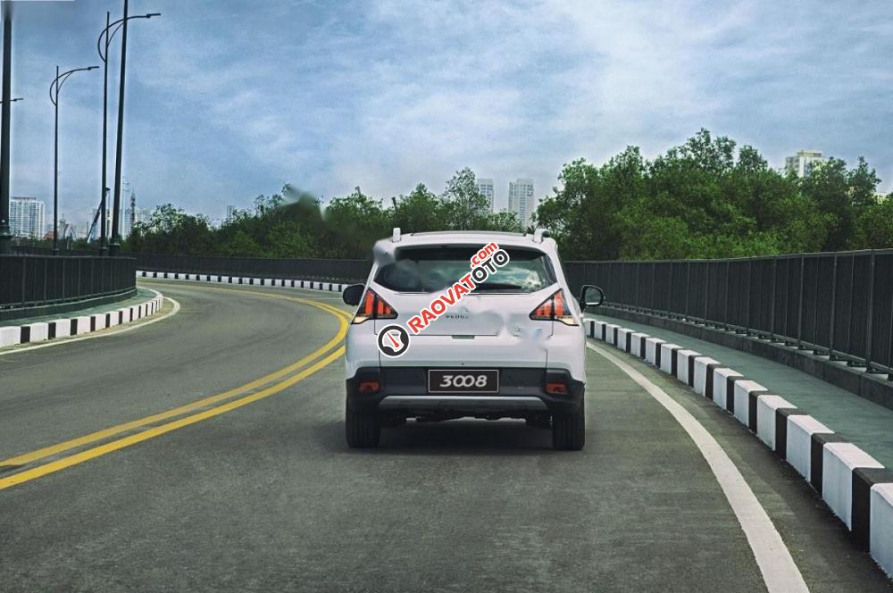 Cần bán Peugeot 3008 1.6AT đời 2017, màu trắng-1