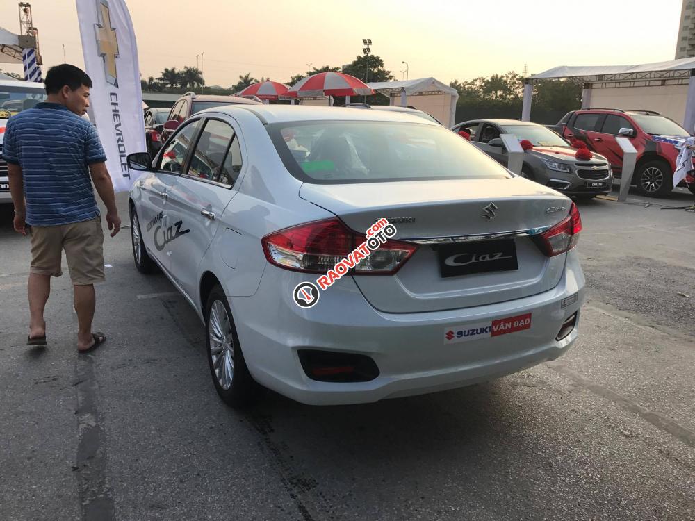 Bán Suzuki Ciaz 2017, Sedan 5 chỗ nhập khẩu Thái Lan, khuyến mại tiền mặt. Liên hệ 0983 489 598-2