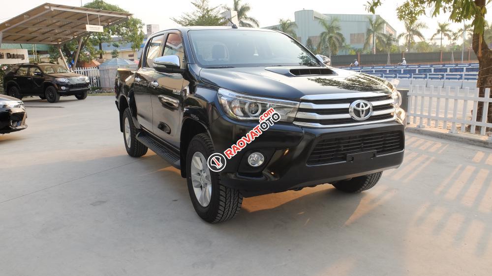 Toyota Hải Dương bán xe Hilux E 2016 giao ngay, Hotline: 0976394666-2