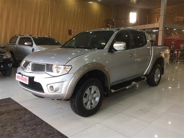 Bán Mitsubishi Triton đời 2009, màu bạc, nhập khẩu, số sàn-7