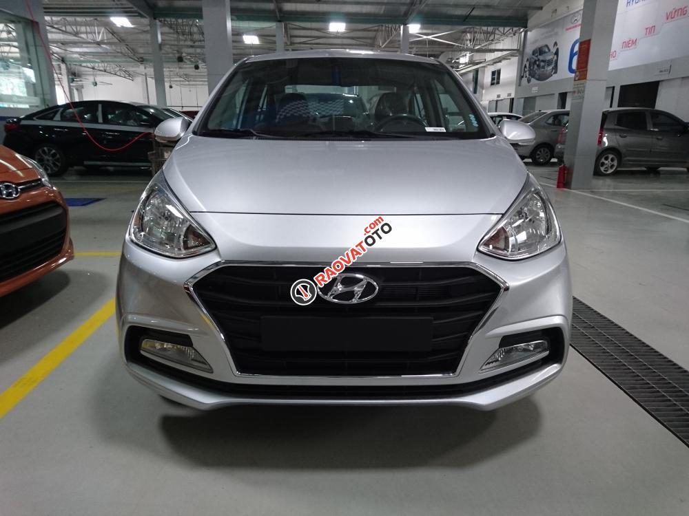 Bán xe Hyundai Grand i10 1.2MT Sedan lắp ráp đời 2018, màu bạc, bản Full option, hỗ trợ trả góp 80%- LH: 0904675566-1