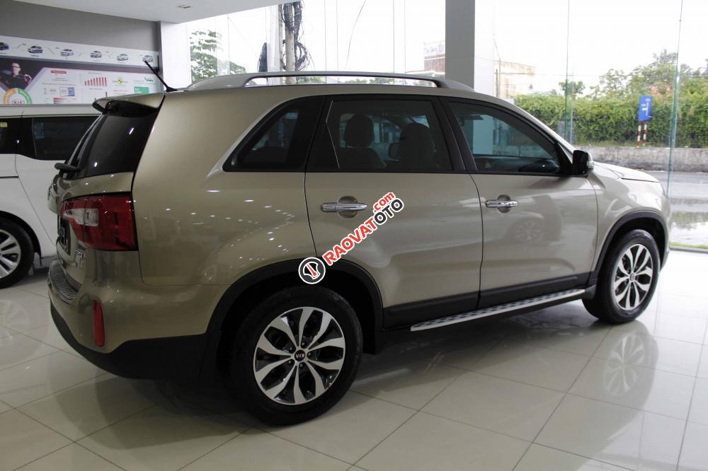 Kia Sorento giá hữu nghị đầy tiện nghi-2