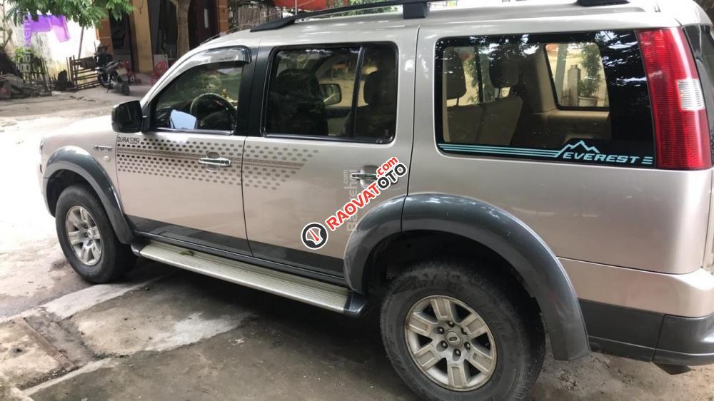 Bán ô tô Ford Everest 2007 màu phấn hồng, xe gia đình-6