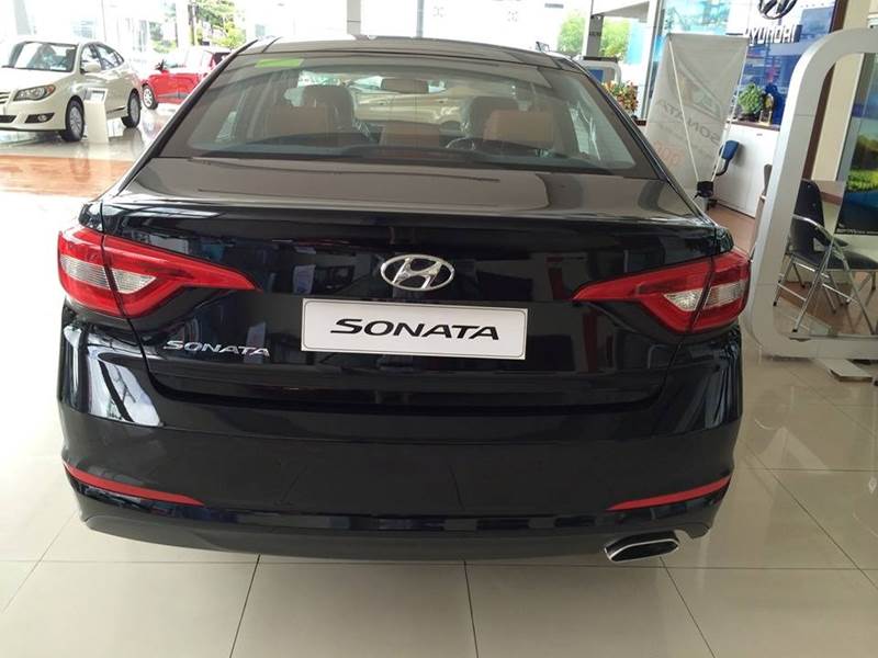 Bán xe Hyundai Sonata 2017, màu đen, xe nhập-7