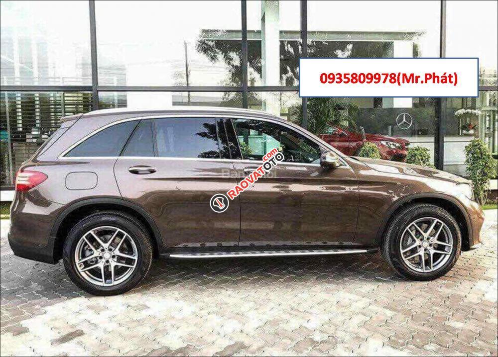 Bán xe GLC 300 màu nâu cực độc, giá ưu đãi-0