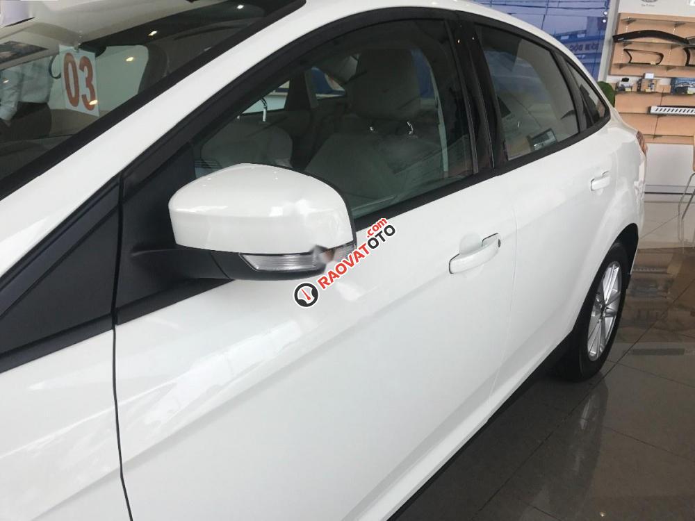 Cần bán xe Ford Focus Trend 1.5L đời 2017, màu trắng-4