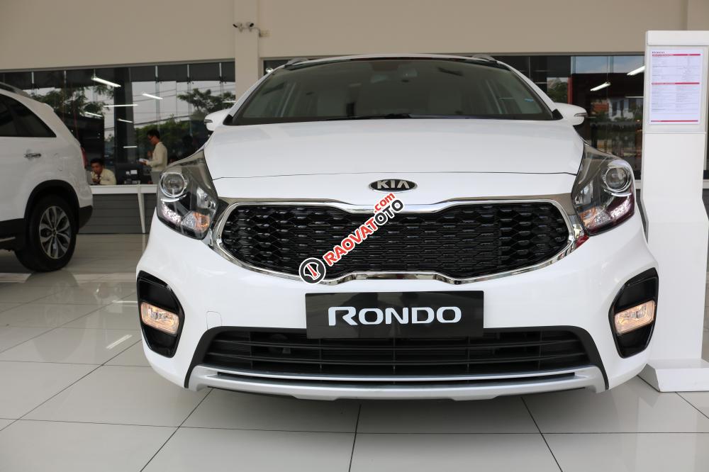 Kia Rondo, máy xăng số sàn, kinh doanh tiết kiệm, hỗ trợ vay vốn trả góp, giá tốt nhất TP HCM, 0906.969.445-12