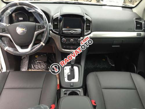 Bán Chevrolet Captiva Revv LTZ 2.4 AT đời 2017, gía sốc tận nóc-3