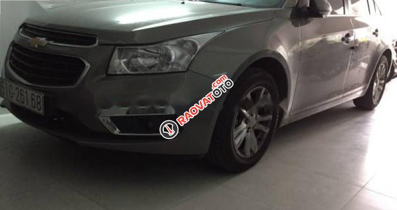 Cần bán Chevrolet Cruze LT 1.6L năm 2017, màu xám, giá tốt-0