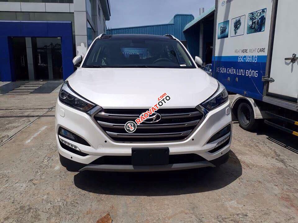 Bán Hyundai Tucson 1.6 AT TGD-i (Turbo) model 2018. Hỗ trợ vay 80% giá trị xe, hotline: 0948945599 - 0935904141-0