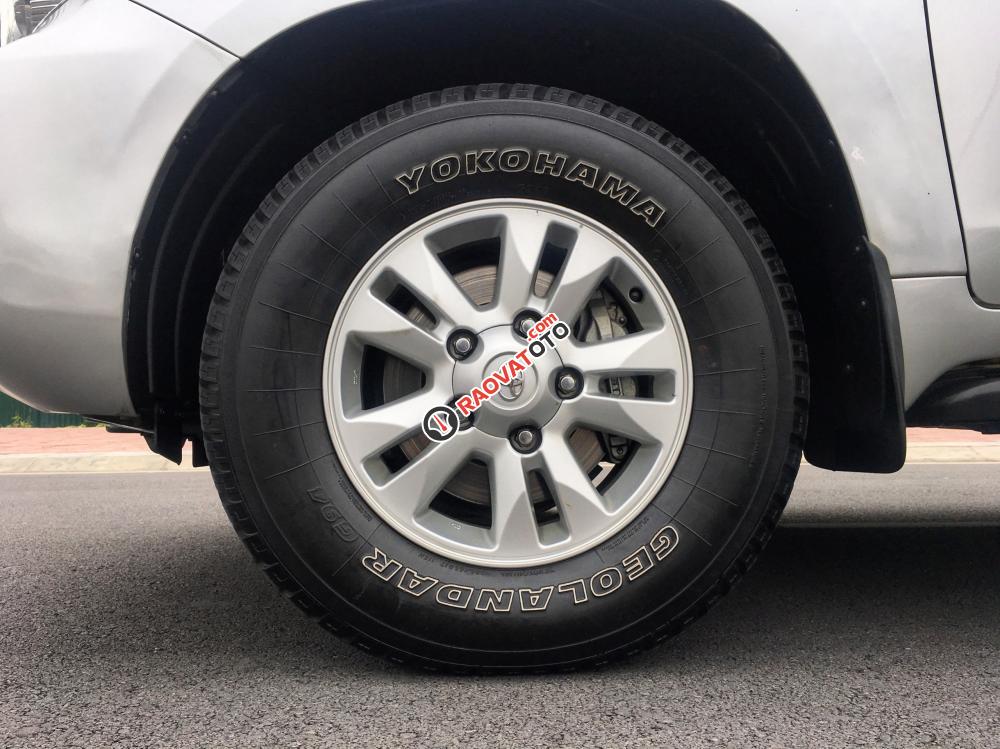 Cần bán gấp Toyota Land Cruiser VX V8 năm 2014, màu bạc, nhập khẩu nguyên chiếc-4