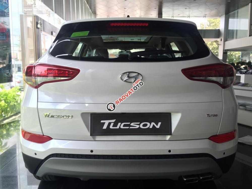 Bán Hyundai Tucson sản xuất 2018, màu trắng-2