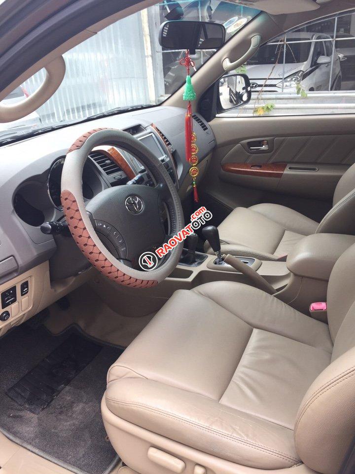 Bán Toyota Fortuner V 2.7AT, máy xăng, số tự động, sản xuất 2010, gốc Sài Gòn-1