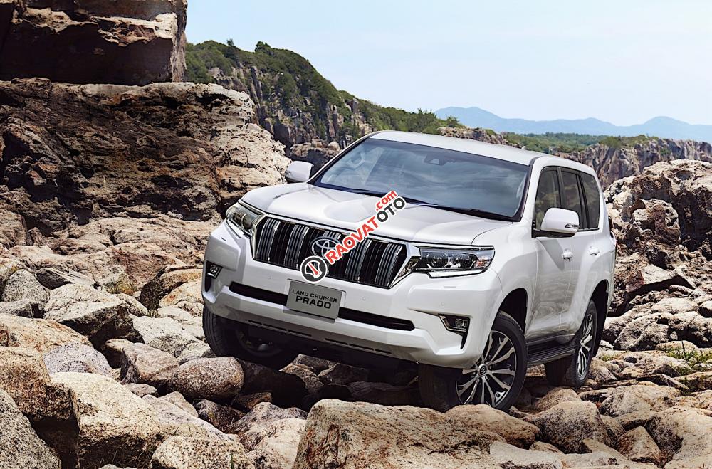 Bán Toyota Land Cruiser Prado VX đời 2018, màu trắng, nhập khẩu nguyên chiếc giao ngay trong tháng-8