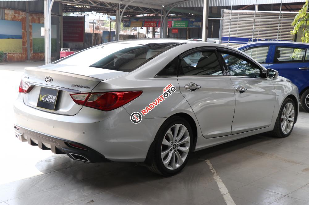 Cần bán Hyundai Sonata 2.0AT 2010, bạc, xe nhập hiếm, 536 triệu-4