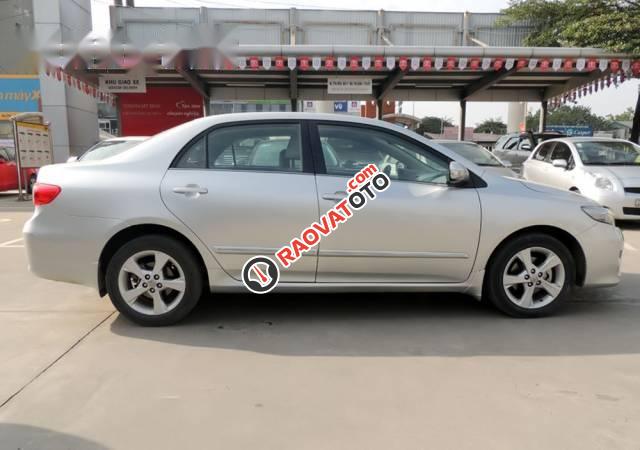 Chính chủ bán xe Toyota Corolla altis 2.0V 2011, màu bạc-1