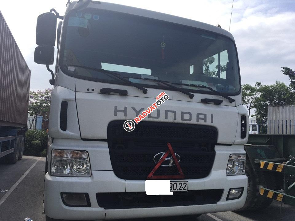 Bán đầu kéo Hyundai HD 700, đời 2015, màu trắng-0