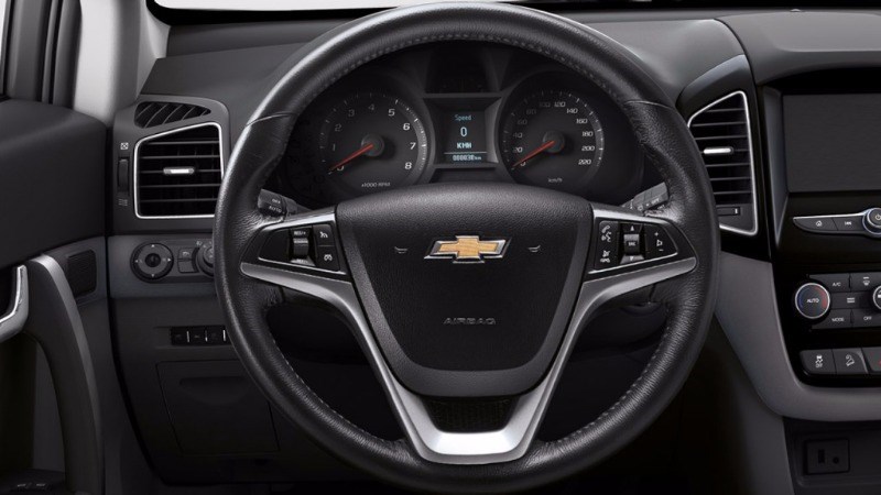 Bán Chevrolet Captiva đời 2017, màu bạc, nhập khẩu nguyên chiếc, giá 879tr-7