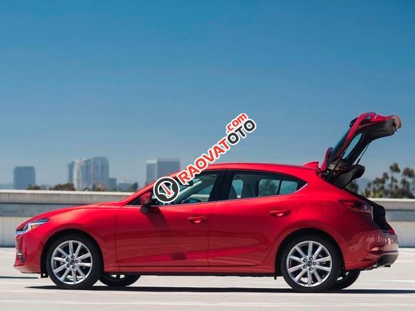 Cần bán xe Mazda 3 đời 2017, màu đỏ, giá tốt-6